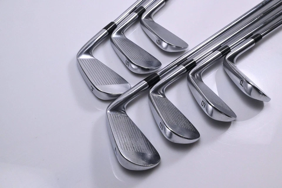 Left Hand Taylormade P7MC 2020 Irons / 4-PW / Stiff Flex Project X LZ 120 Shafts - Image 4 of 4