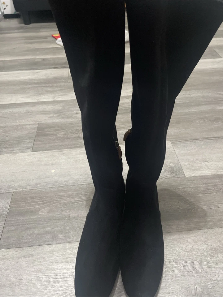 Usado en Excelente Condición Gentle Souls by Kenneth Cole Para Mujer Emma Negro Bota Hasta la Rodilla Talla 10M Foto 2 de 4