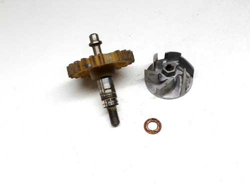 1996 87-96 Honda CR125R CR 125 Water Pump Impeller & Shaft Damaged Gear