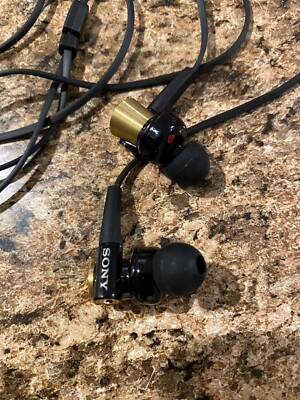 RARE GOLD Sony Earphones MDR-XB70: Canal Type Gold Color - Deepest BASS I Heard