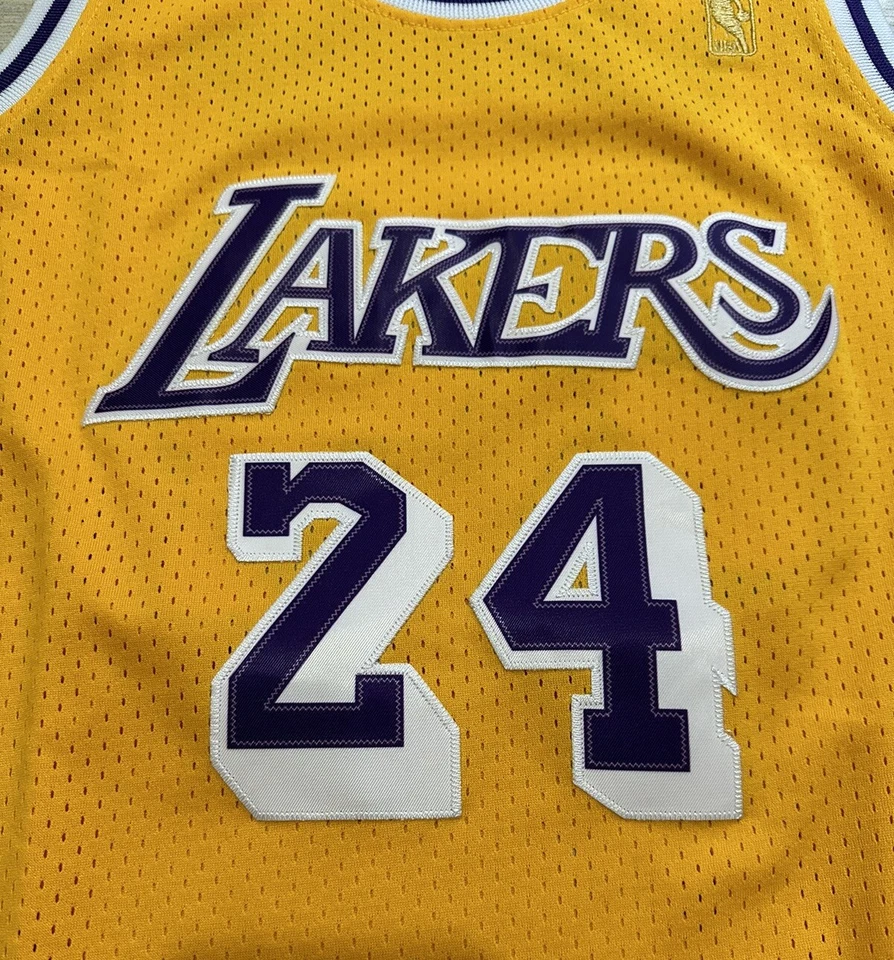Youth Medium Kobe Bryant LA Lakers Mitchell & Ness Hardwood Classics Jersey - Image 3 of 4