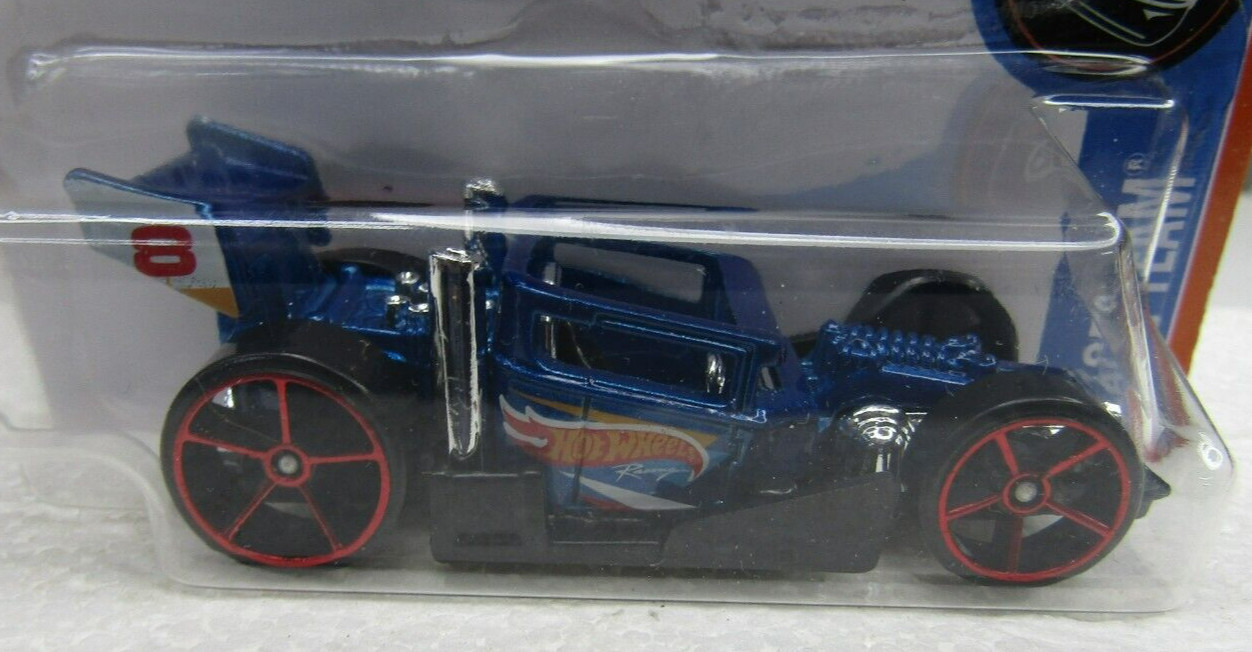 Hot Wheels 2016 Bone Speeder #7/250