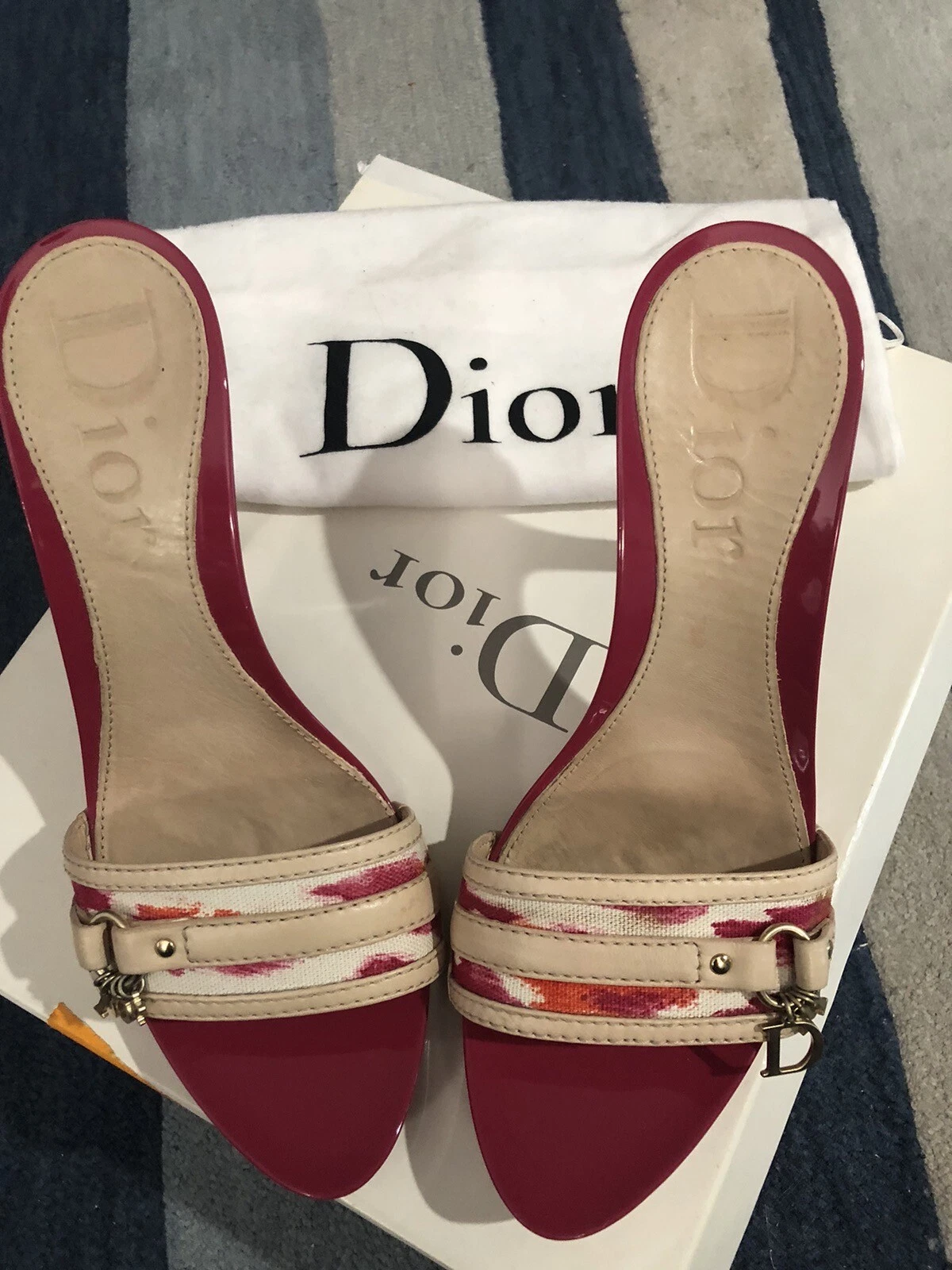 DIOR   Sandales trotteur Diorissimo logo floral neuves