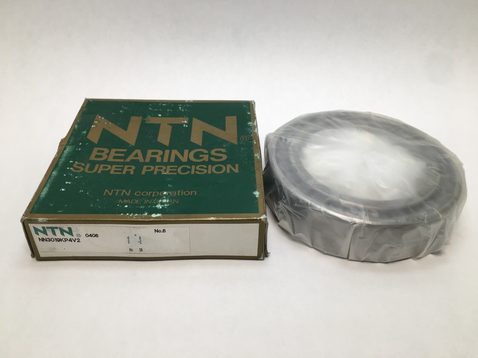 NTN NN3019KP4V2 Cylindrical Bearing 95x145x37mm High Precision Japan Made