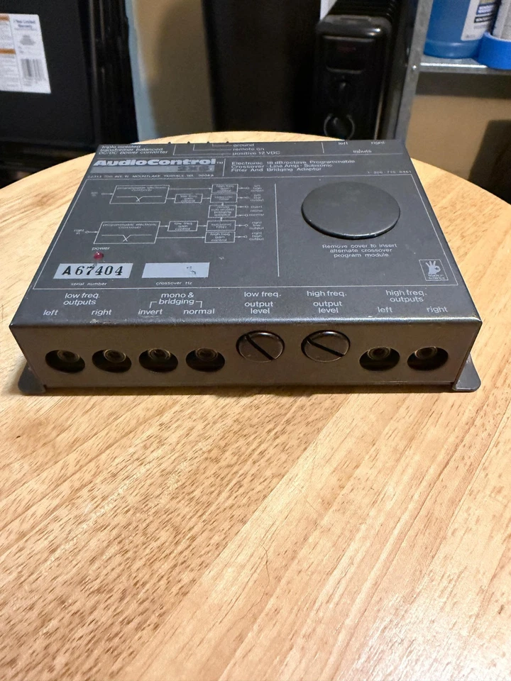 Old school AUDIO CONTROL 2xs crossover amplifier System - Image 2 of 4