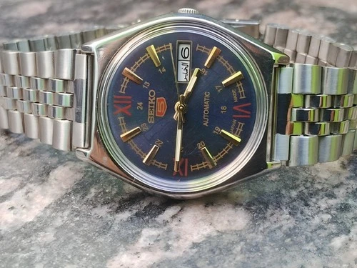 Vintage Refurbished Seiko 5 Automatic Day/Date Japan Men's Wrist Watch Stainless