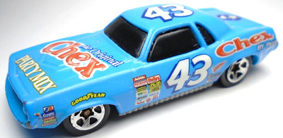 2004 HOT WHEELS '70 PLYMOUTH BARRACUDA RICHARD PETTY CHEX #43 DIECAST 2 3/4'' CAR