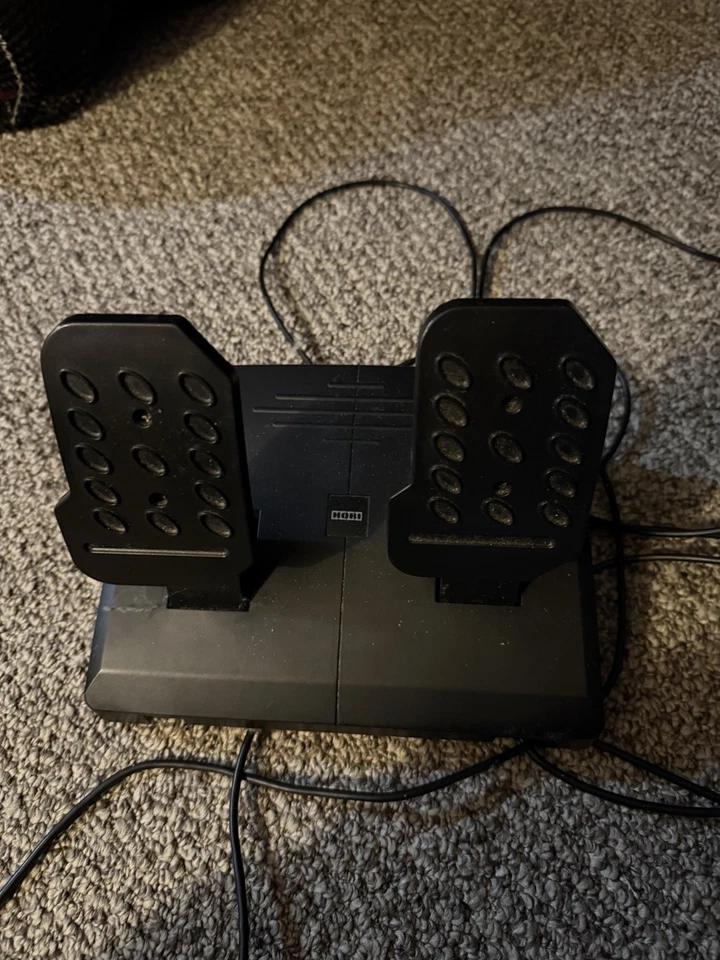 HORI RWA Racing Wheel Apex PS4 PS3 PS5 + Pedales y Abrazadera - Modelo PS4-052 Foto 2 de 4