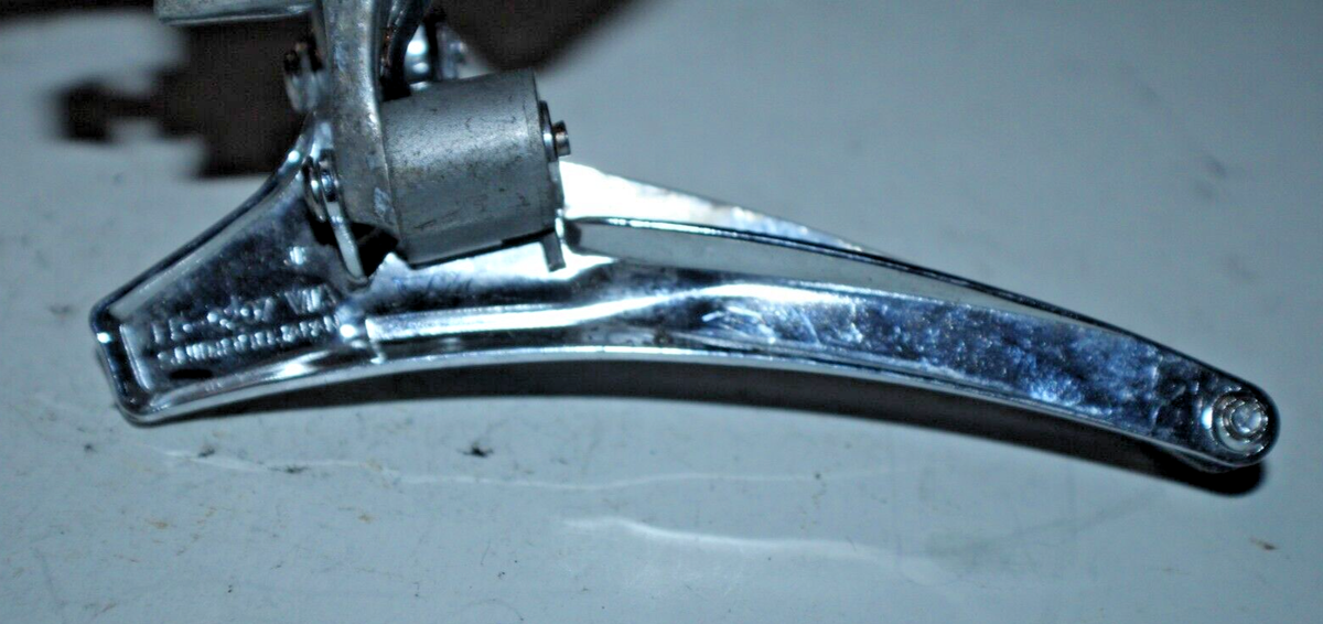 Dérailleur avant SHIMANO 600 FD-6207 alu / acier vélo vintage