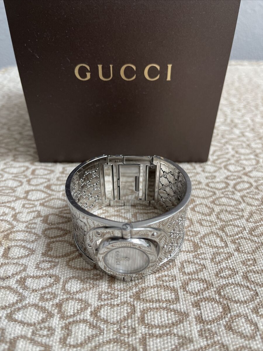 Auth Gucci 112 Twirl Steel White MOP Dial Quartz Ladies Auth Gucci 112 Twirl Steel White MOP Dial Quartz Ladies
