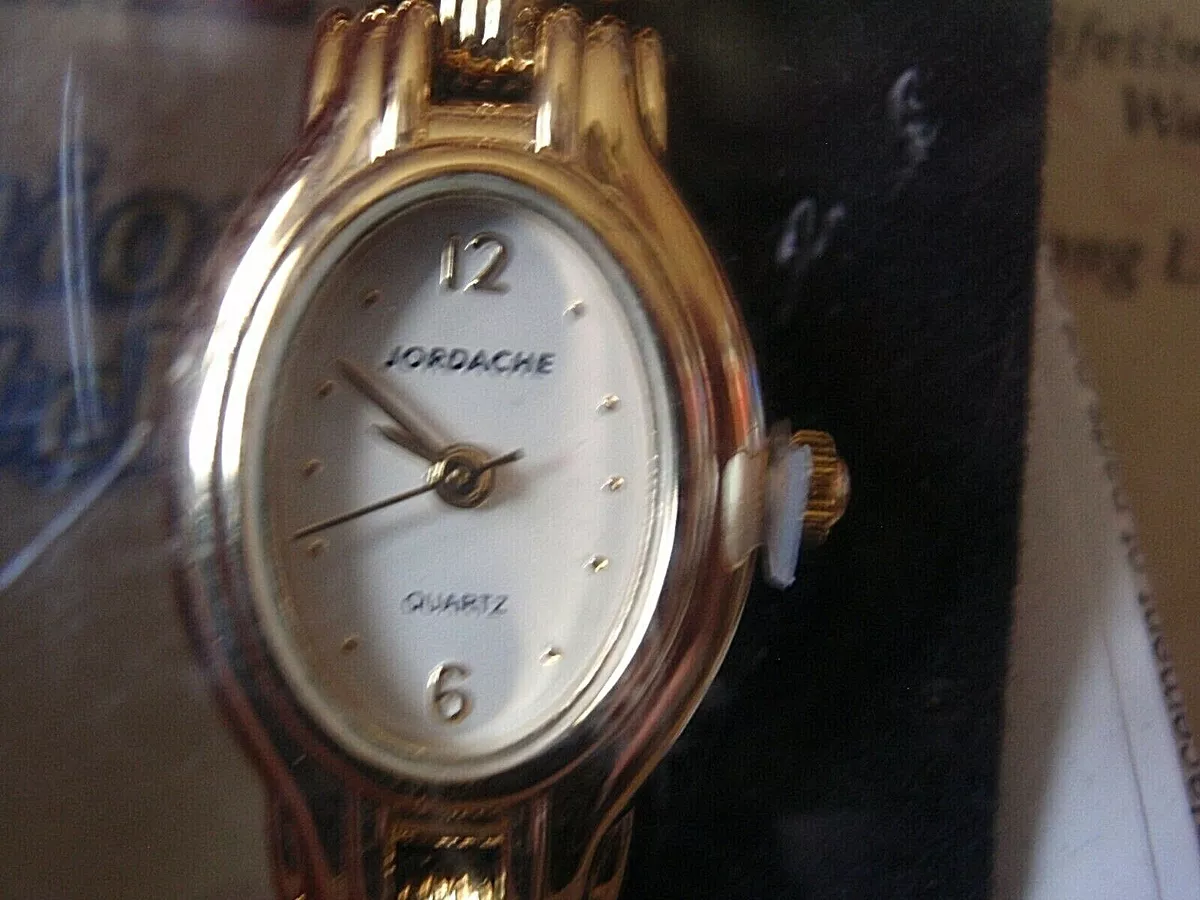 VINTAGE JORDACHE FASHION WOMEN S QUARTZ WATCH NEW SEALED IN HEART