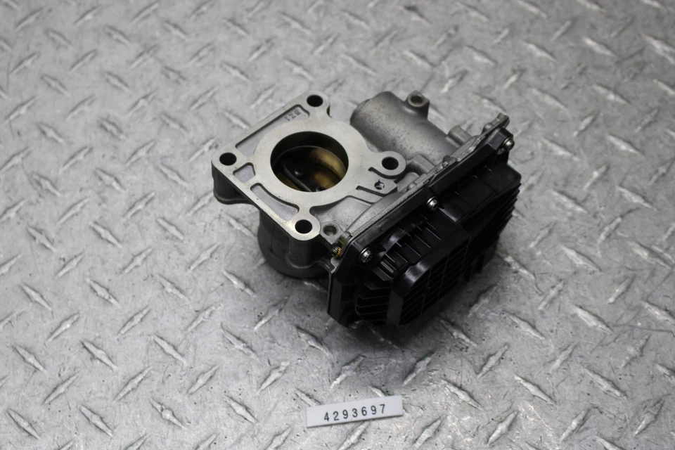 2017 TRIUMPH STREET CUP THROTTLE BODY  - Image 3 of 4