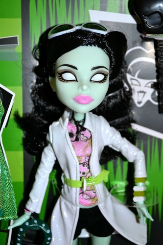 Monster High I LOVE FASHION Scarah Screams y 3 Trajes ¡Exclusivos Muñeca Banshee!¡! - Imagen 9 de 12