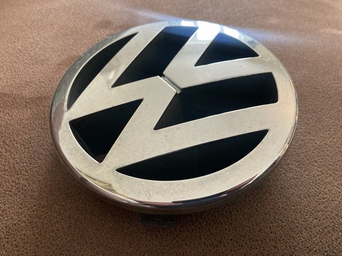 Genuine Volkswagen VW Bora Polo Front Grille Emblem Badge 1J5853601