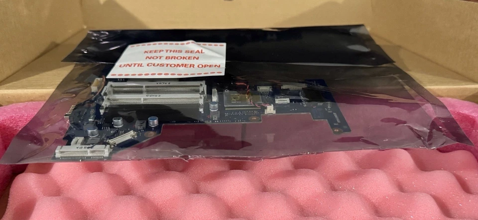 Samsung BA92-08161A Motherboard Assembly For NP-RF511 & NP-RF411 Series Laptops - Image 4 of 4