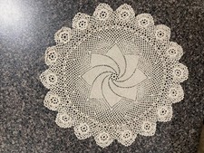 Vintage Retro Handmade Crochet Lace Table Runner 27cm Round Beige Doilie Boho