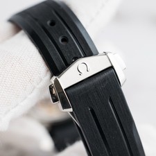 2025 New Omega Speedmaster Moonwatch Professional White Dial 310.30.42.50.04.001 12