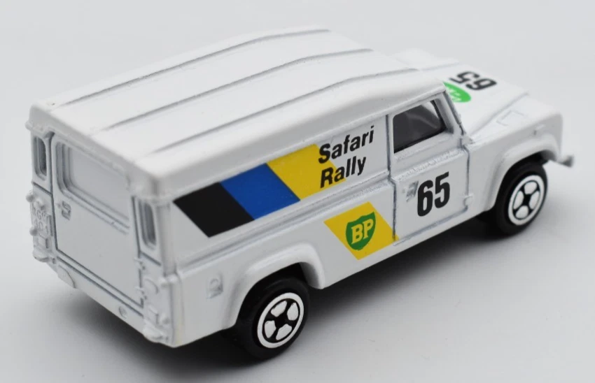 Vintage Corgi Land Rover Safari Rally white. Model Car DieCast GT Britain. 1/64 - Image 2 of 4