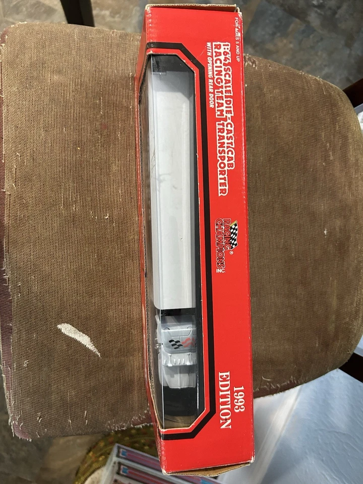 Darrell Waltrip Racing Champion Transporter 1993 Foto 3 de 4