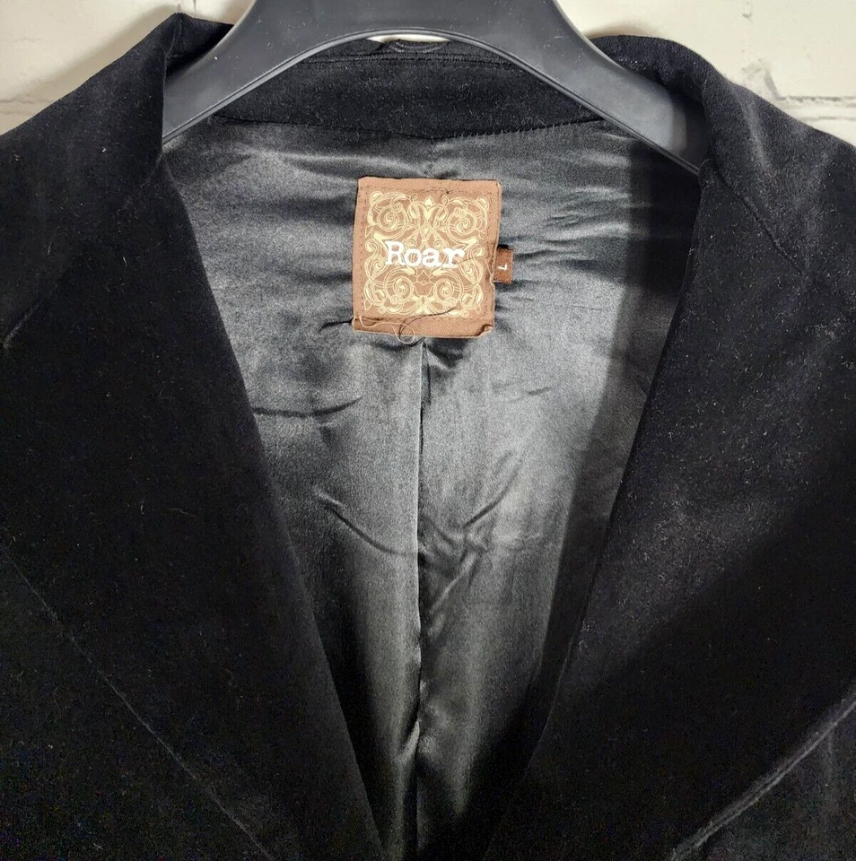 ROAR VELVET Blazer Jacket Mens Sz L Black Graphic Print Two Button Elbow Patch - Image 4 of 4