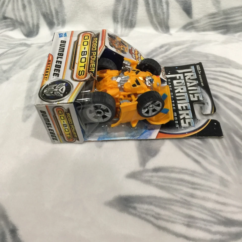 TRANSFORMERS: DARK OF THE MOON ROBO POWER GO BOTS BUMBLEBEE Nuevo Foto 3 de 4