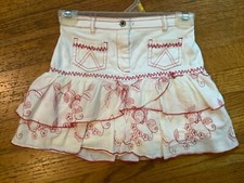 Cute and fun girls skirt Size 8Y.