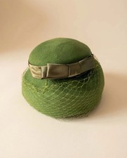 Vintage 1960s Green Felt Veiled Hat   Satin Bow Cocktail Hat