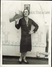 1926 Press Photo Spanish dancer Trini arriving in New York aboard Berengaria