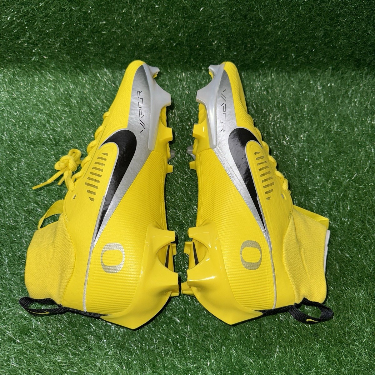 Nike Oregon Ducks Vapor Edge Pro 360 2 Team Issued Football 