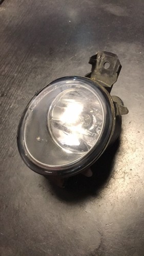 BMW 1 E81 E87 2007 Stoßstange vorne rechts Nebelscheinwerfer 89203679