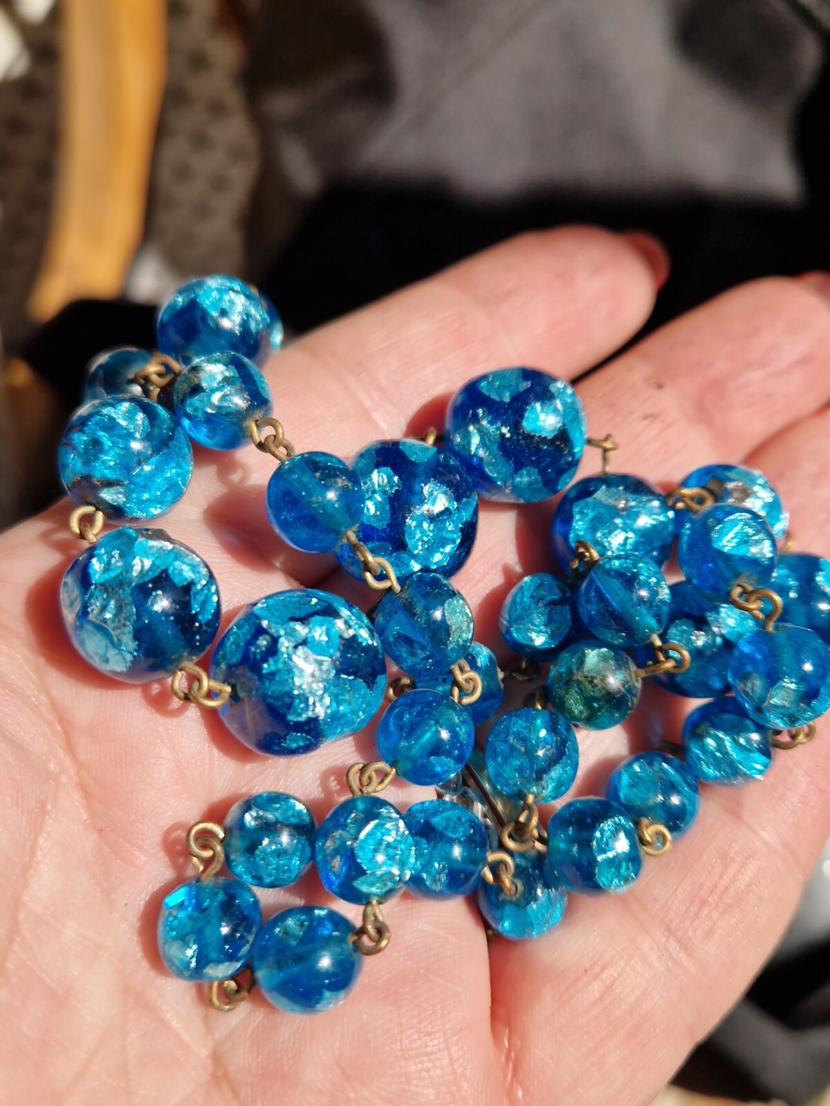 ANTIQUE VINTAGE ITALIAN FOIL GLASS BEADS NECKLACE PEACOCK BLUE