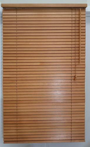 wooden venetian blinds