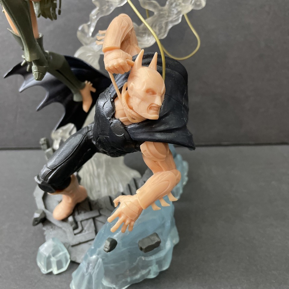 Figurine Purearts DC Injustice – Batman Vs Wonderwoman – Édition 2013