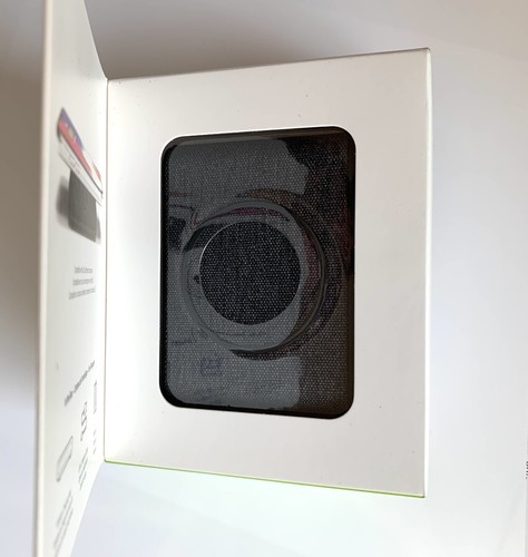 iOttie iON Wireless Mini Fast Charger Ultra Compact Charging Pad **NEW Sealed - Picture 4 of 4