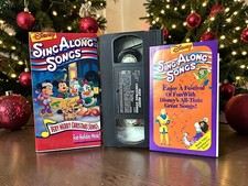 Disney Sing Along Songs Very Merry Christmas Songs VHS w/ Booklet
