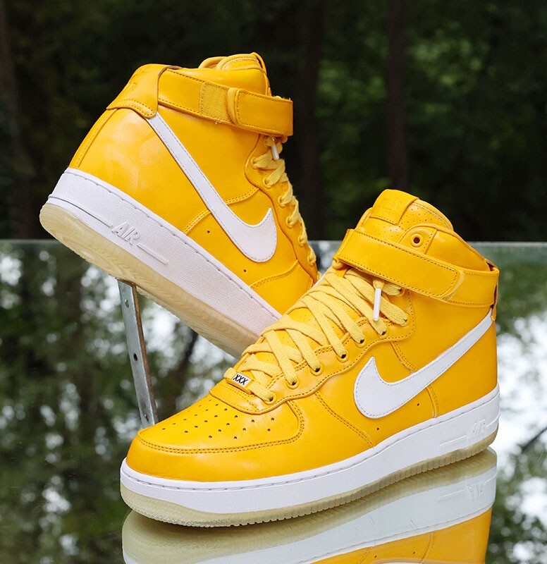 NIKE Casual White and Yellow High-Top Sneakers Nike Hightop Athletic Casual White / Gold Swoosh Sneakers  main image 2