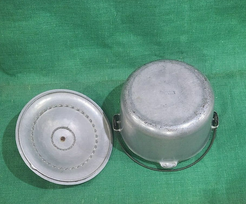 VTG PERFECTION Aluminum Camping METAL Dutch Oven  Pot WIRE HANDLE 8 QRT 12 1/4" - Picture 4 of 10
