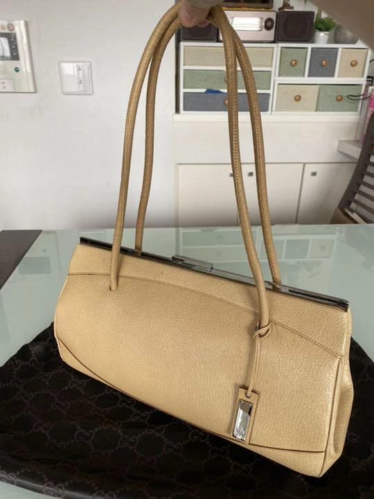 [GUCCI] Sac à bandoulière Gucci en cuir