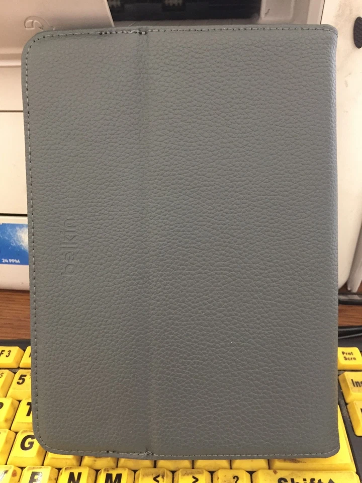 Funda y soporte de cuero Belkin para tablet Amazon Kindle Foto 2 de 4