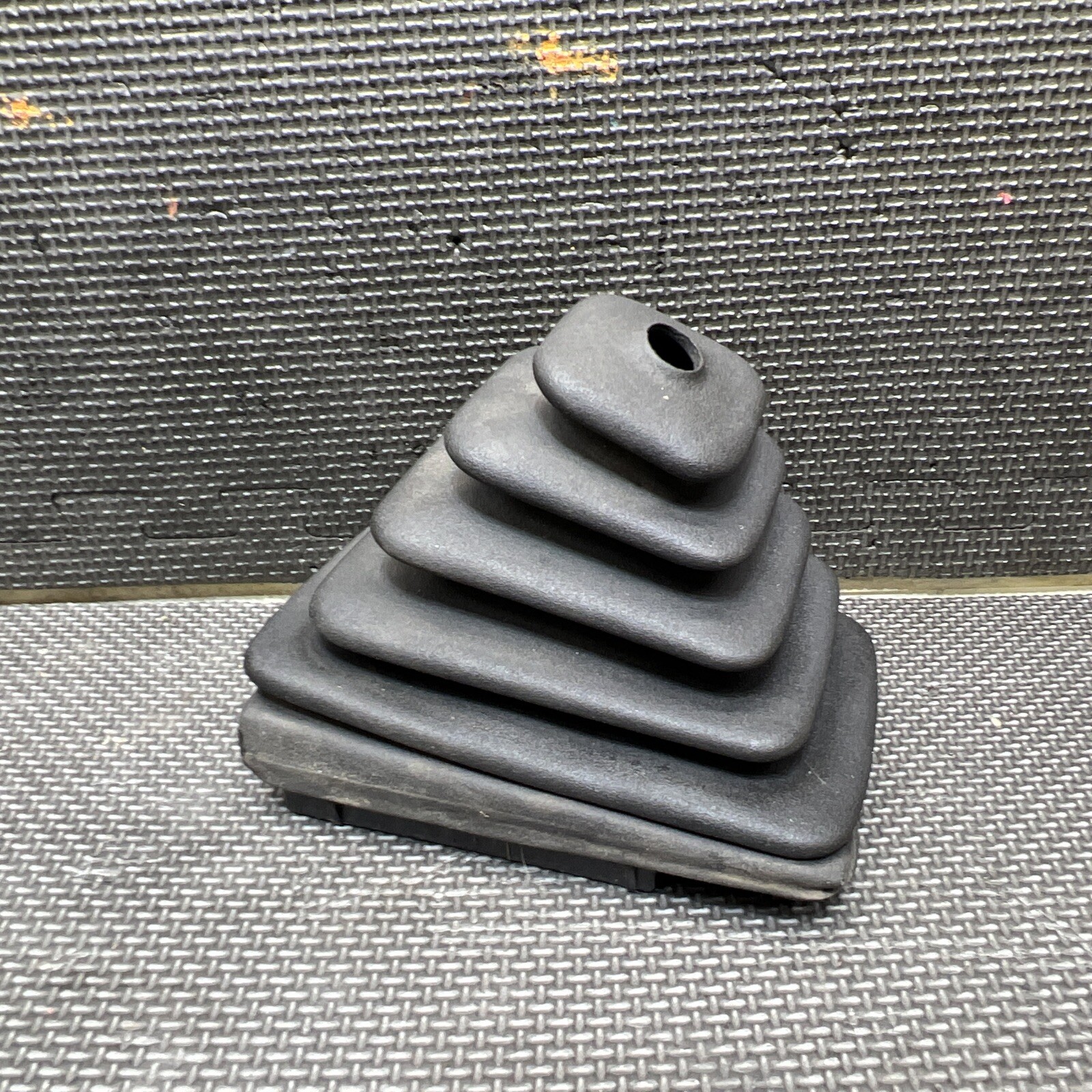 Actualizar 46+ imagen 2002 jeep wrangler shifter boot Thptnganamst.edu.vn