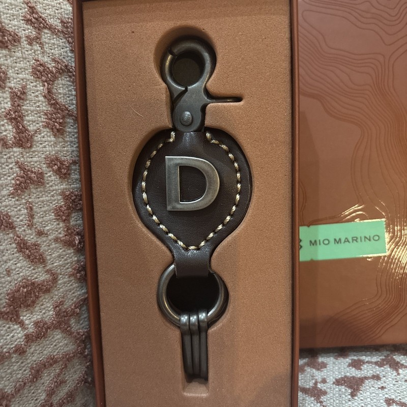 Monogramed Mio Marino Ringlet Alphabet Keychain Letter D Leather Silver tone