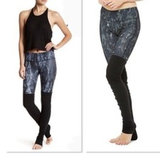 ALO Yoga Women s High-Waist Goddess Ribbed Leggings In Snake XS