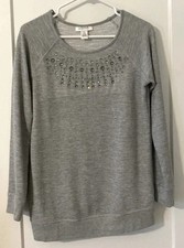 NWT Gray Motherhood Maternity sweatshirt Small