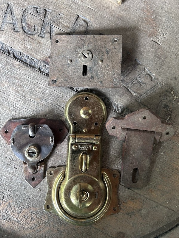 Hardware For Antique Trunks