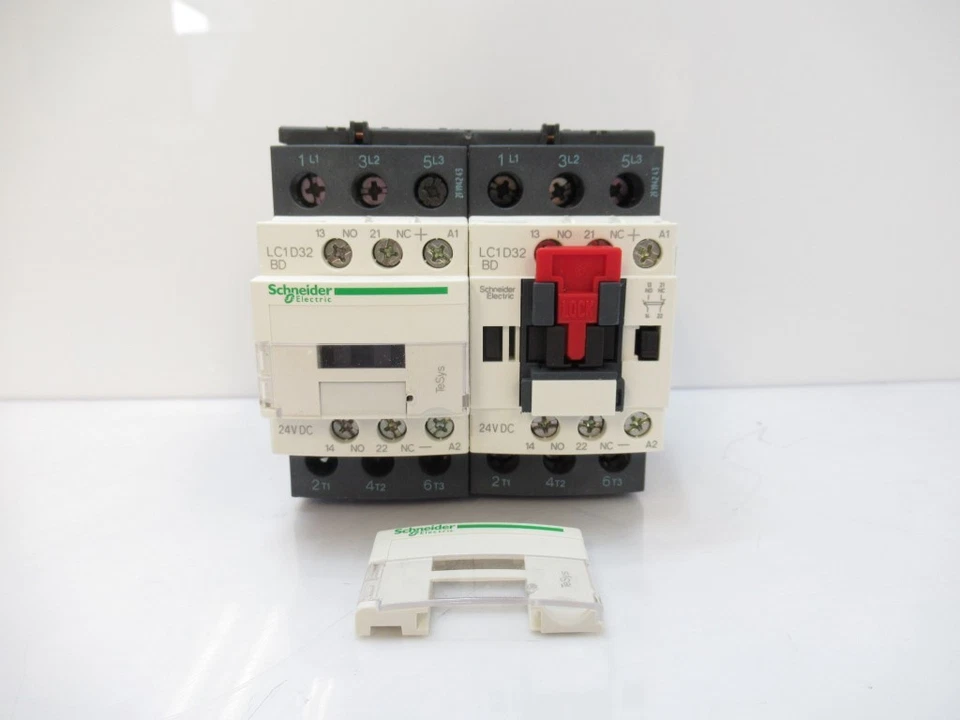LC2D32BD Schneider Electric TeSys Reversing Contactor 32A 24V DC 3 Poles Screw - Image 4 of 4