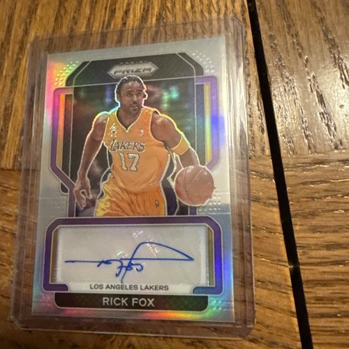 2021-22 Panini Prizm Signatures Prizm Rick Fox #SG-RFX Auto