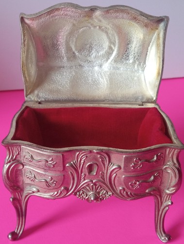 Antique VTG Victorian Jewelry Casket Coffin Box Silver Tone Detailed Footed - Picture 2 of 10