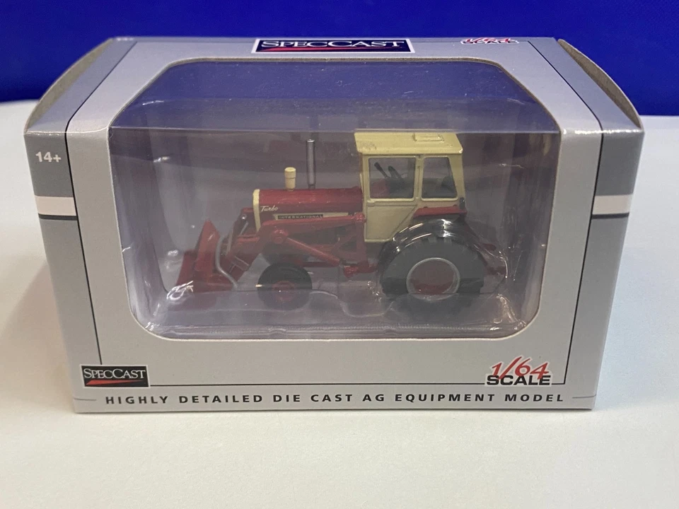 SPECCAST 1/64 SCALE FARMALL 1256 W/ LOADER NIB - Image 2 of 4