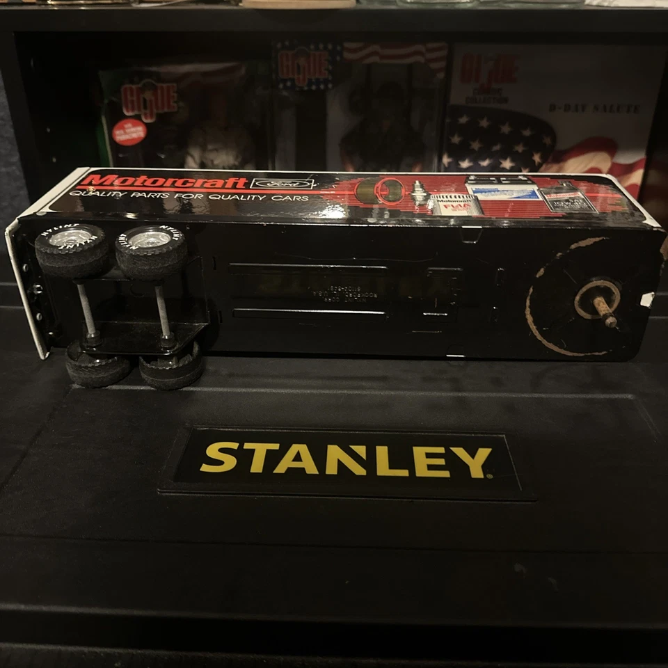 Nylint Ford MOTORCRAFT Highway 18 Wheeler Semi in Box 9116-z - Image 3 of 4