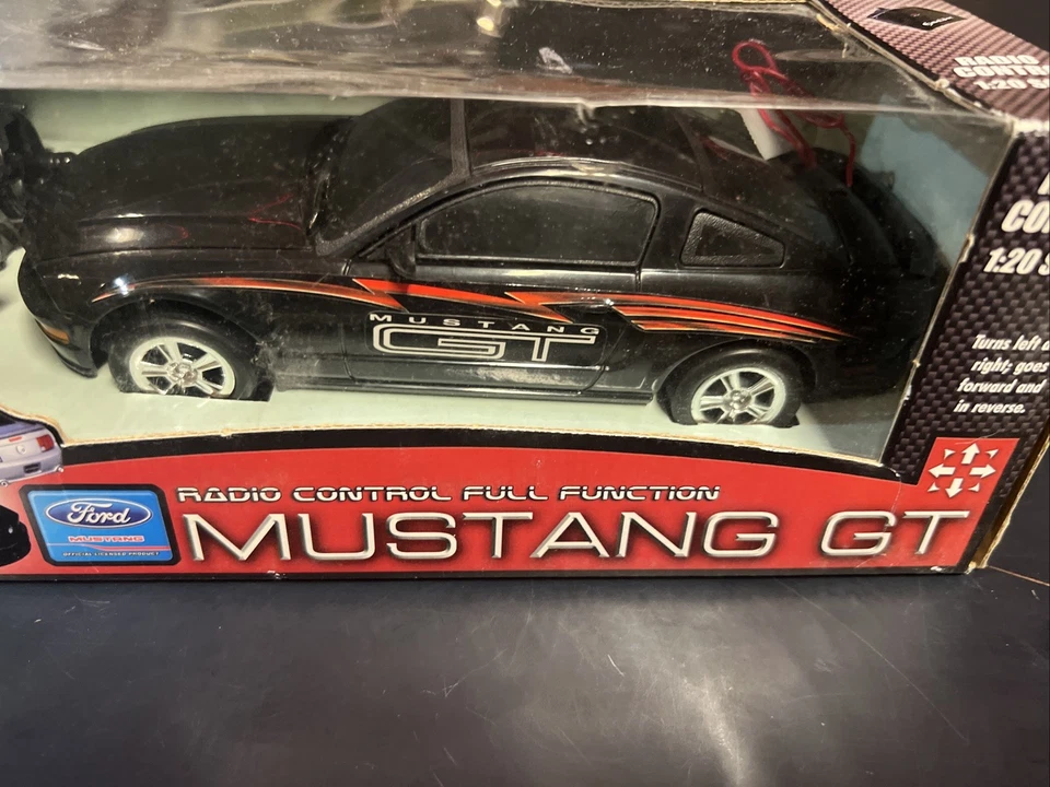 Ford Mustang GT 1:20 Scale Edition RC Vehicle Excalibur Electronics Silver Car - Image 2 of 4